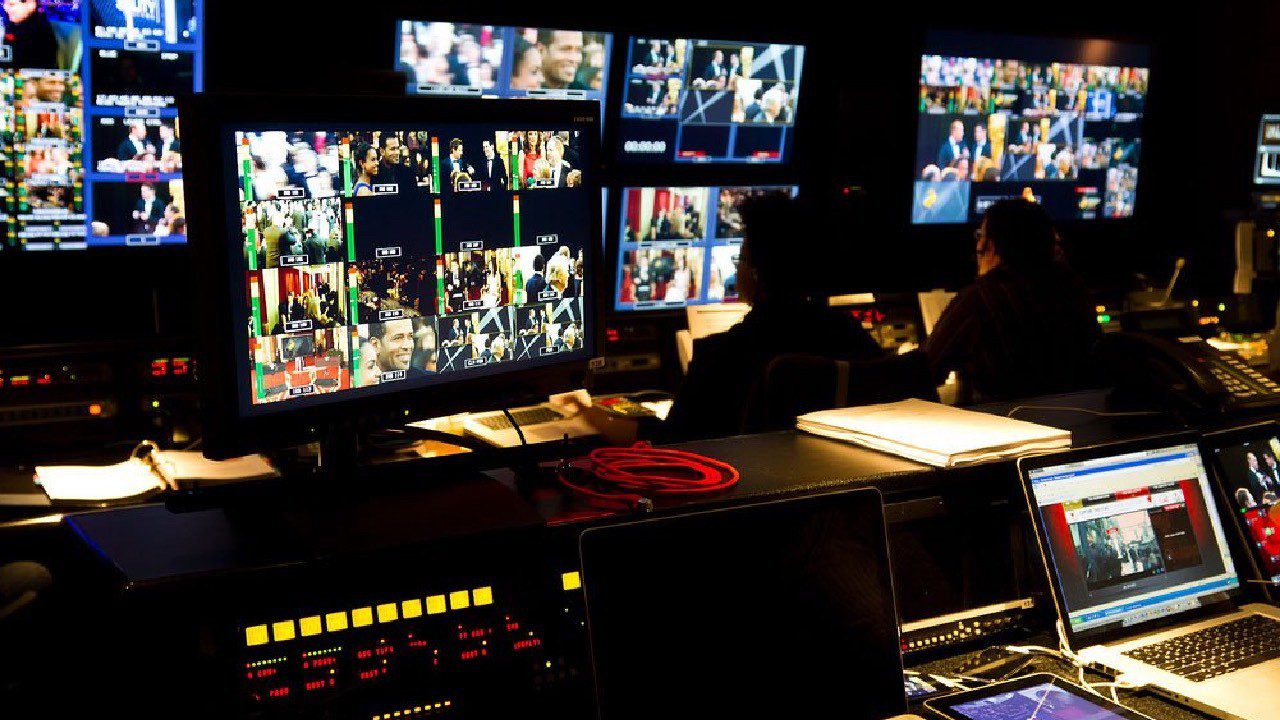 Ünlü Sunucu Ekranlara Geri Dönüyor! Yeni Kanalı Belli Oldu! Medyada Taşlar Yerinden Oynayacak