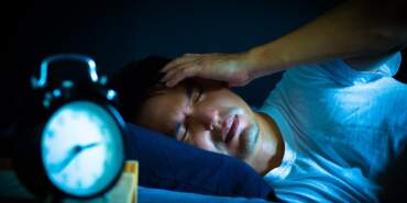 Uzmanı Açıkladı: Yorgunken Bile Uyuyamıyor Musunuz? İşte İki Dakikada Mışıl Mışıl Uyutan Yöntem