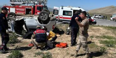 Van’da Feci Kaza! Kafa Kafaya Çarpıştılar, Ölü ve Yaralılar Var