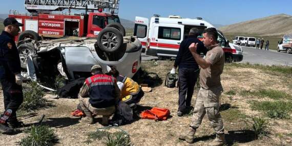Van’da Feci Kaza! Kafa Kafaya Çarpıştılar, Ölü ve Yaralılar Var