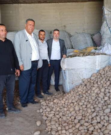 ‘Vatandaş 40 Liraya Alıyor, Üretici 1 Liraya Satamıyor’