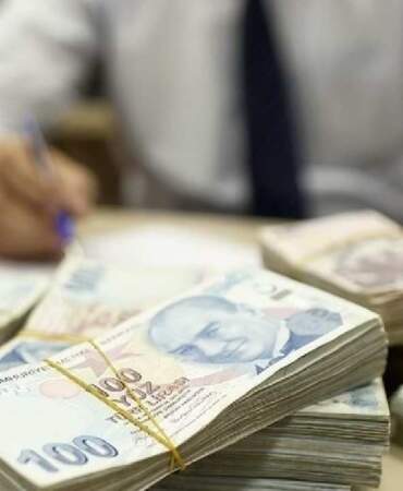 Vatandaşın Bankalara Olan Kredi ve Kredi Kartı Borcu 4,3 Trilyon Lirayı Aştı