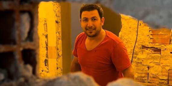 Yan Daireden Gelen Sürpriz Sosyal Medyayı Salladı! Komedi Gerçeğe Karıştı