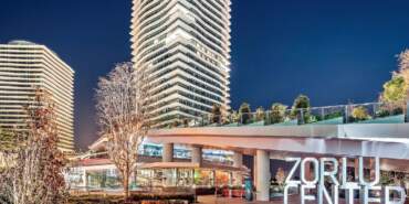 Zorlu Holding Gözünü Kararttı: Zorlu AVM Satılıyor! Piyasa Ayağa Kalktı, İstenen Rakam Dudak Uçuklattı