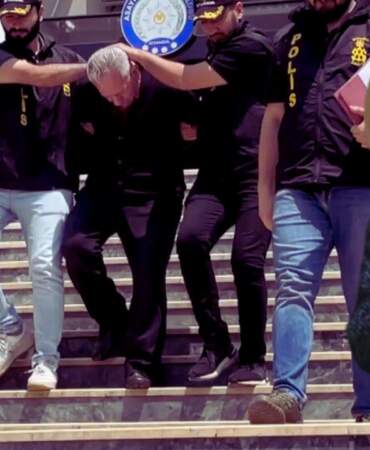 17 Yaşındaki Çocuğa ve Teyzesine İstismarda Bulunmuştu: 27 Yıl Hapisle Aranan ‘Cinci Hoca’ Yakalandı