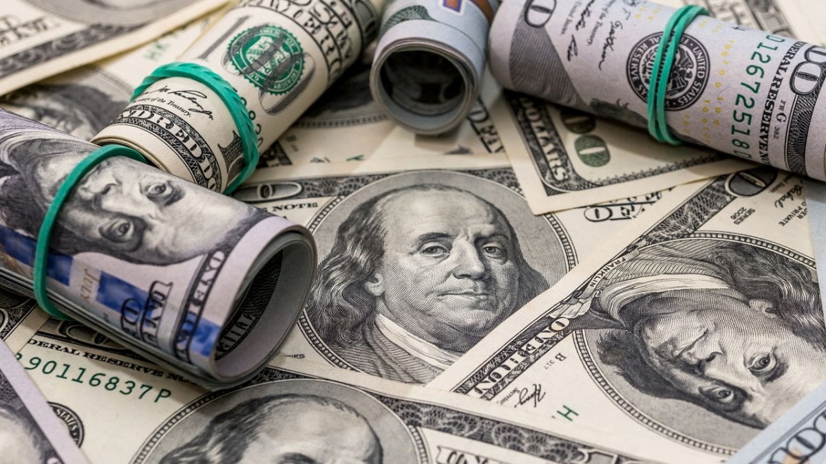 Dolar 3 yılın en düşük seviyesinde