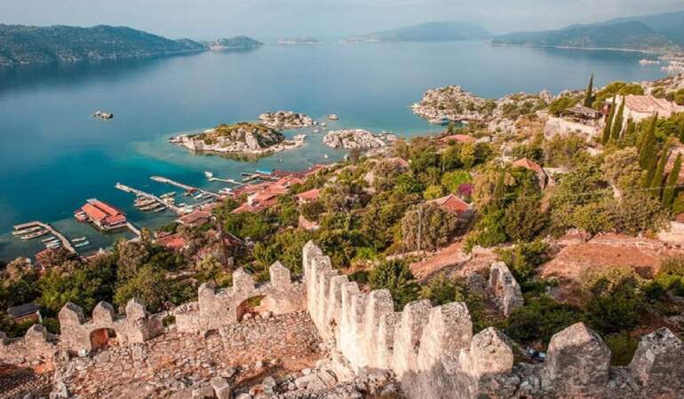 Ne arabayla gidiliyor, ne de uçakla… Antalya’da gizli kalmış güzellik: Lüks otellere taş çıkarıyor