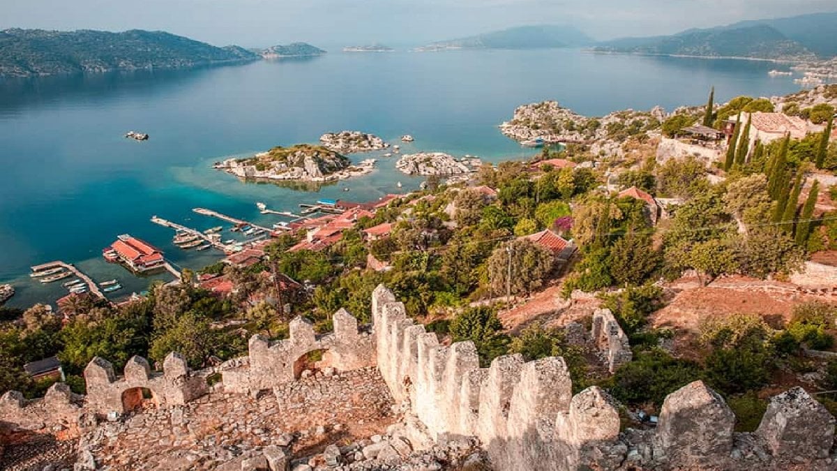 Ne arabayla gidiliyor, ne de uçakla… Antalya’da gizli kalmış güzellik: Lüks otellere taş çıkarıyor