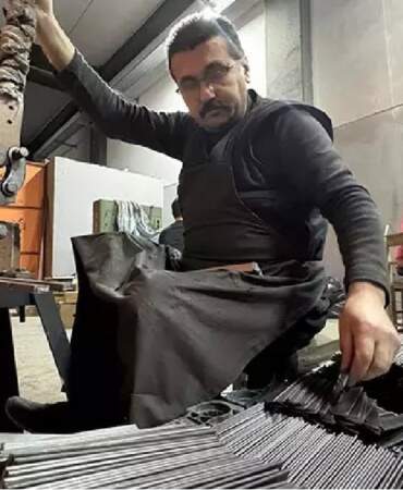 Eşinin atadan kalma mesleğine sahip çıktı! 15 kişiye ekmek kapısı oluyor, 24 ülkeden gelen siparişlere yetişemiyor