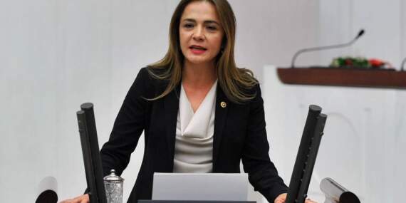 CHP’li İlgezdi’den yaş çay alım fiyatına tepki: Üretici mağdur ediliyor
