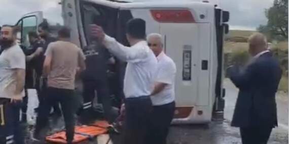 Yozgat’ta yolcu otobüsü devrildi: 3 ölü, 19 yaralı