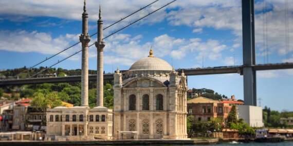 İstanbul’da yaz göz kırpıyor: Yarın az bulutlu ve sıcak bir hava bekleniyor! İşte 3 Haziran 2025 İstanbul hava durumu…
