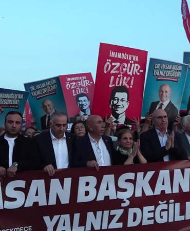 Büyükçekmece’de gözaltındaki başkan Hasan Akgün için yürüyüş