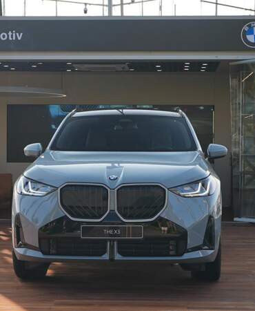 Yeni BMW X3 ile tanışmak isteyenler buraya! Yalıkavak Marina’da sizleri bekliyor