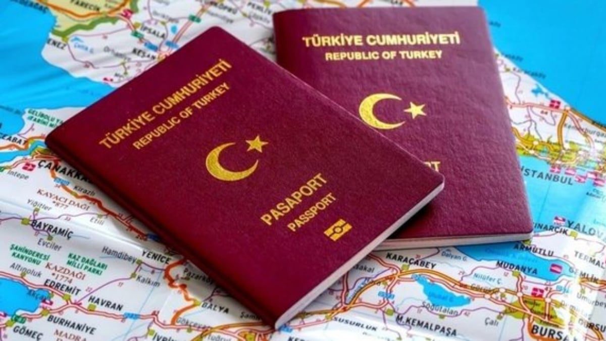 Avrupa kapılarını açtı Türk vatandaşlarına 5 yıllık vize kolaylığı açıklandı! Bu şartları taşıyan beklemeyecek