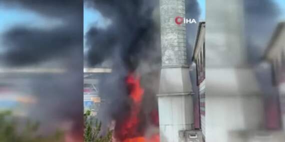 Sarıyer’de yangın paniği: Mobilya imalathanesi kullanılamaz hale geldi