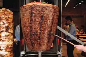 Bu restoranın döneri değil, güveni tartışılıyor! Vatandaşa et döner diye bakın ne yedirmişler…