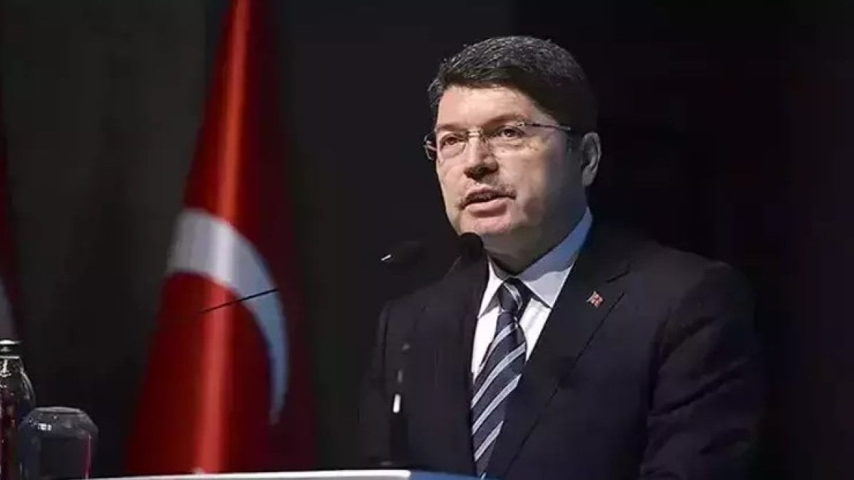 Tunç’tan Özel’in açıklamalarına tepki: Yargıya yönelik tehditkar sözler kabul edilemez