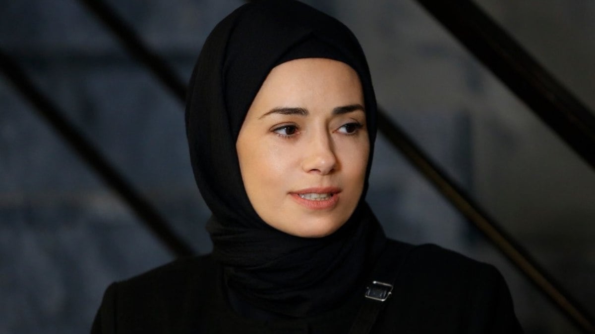 Yeni sezonun en çok konuşulacak dizisi için geri sayıma geçildi: Başrol için dev transfer tamam: Özgü Namal’ın yeni adresi orası