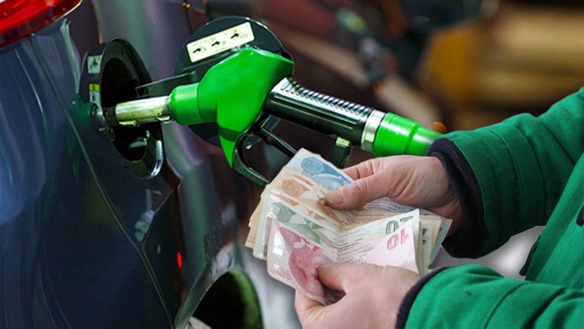Araç sahiplerine ikinci şok! Dünkü zammı unutun, asıl zam şimdi geliyor! İşte yeni benzin ve motorin fiyatları tahmini…