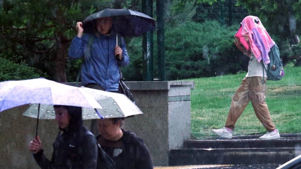 Meteoroloji’den bölge bölge uyarı: Gök gürültülü sağanak yağış geliyor