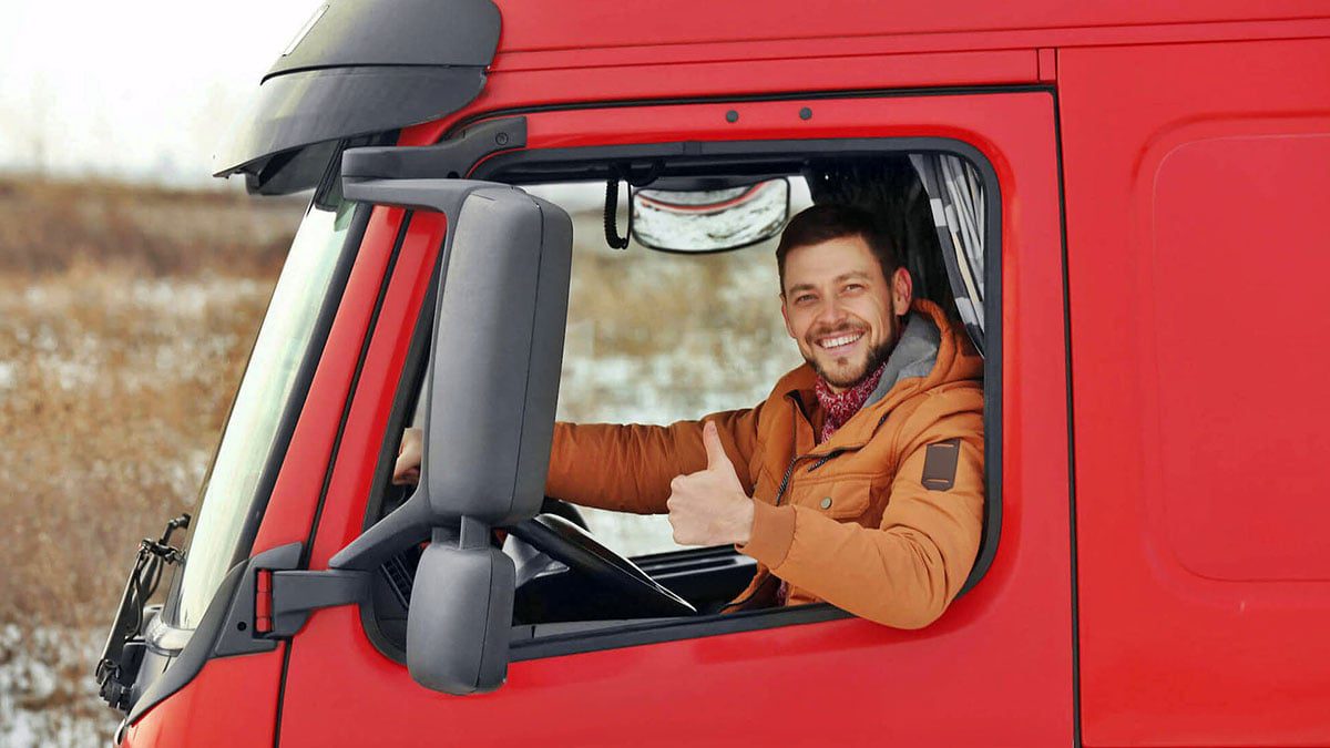 Haydi bakalım; gençler yola, usta şoförler için emeklilik vakti! Yeni ehliyet yaşını duyanlar şaşıracak