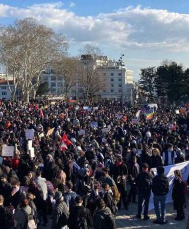 Saraçhane eylemlerine katılan öğrencilere ceza yağdı