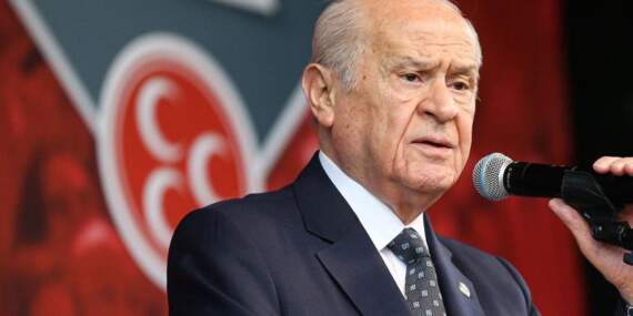Bahçeli’nin Meclis kürsüsüne dönüşü yine ertelendi