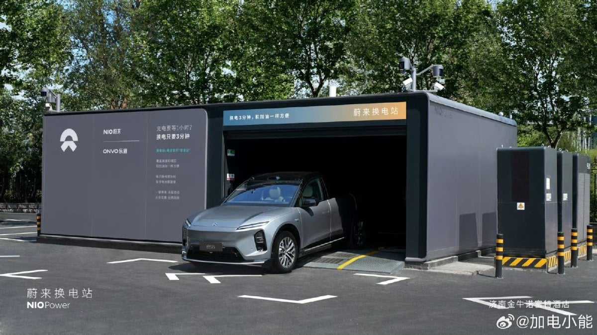 Benzin almaktan daha hızlı! Çinli elektrikli dev NIO’dan, 3 dakikada ‘depo dolduran’ batarya hamlesi