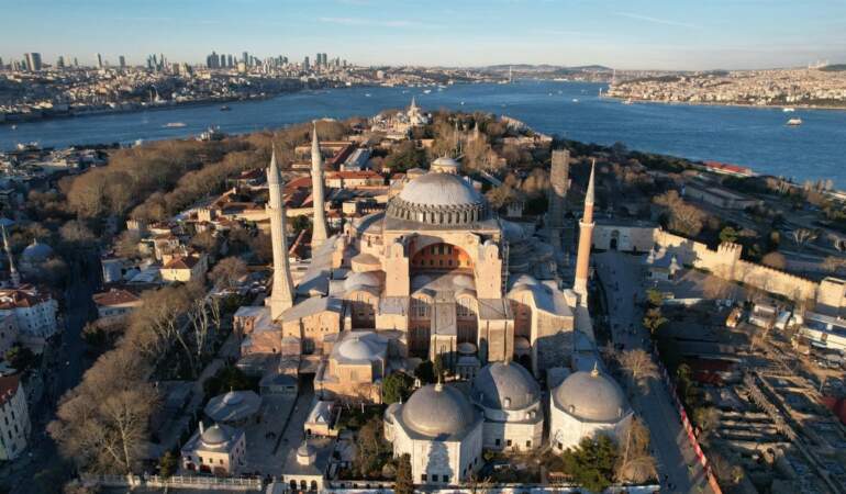 Haftaya yaz gibi başlangıç: İstanbul’da açık hava keyfi! İşte 23 Haziran 2025 İstanbul hava durumu…