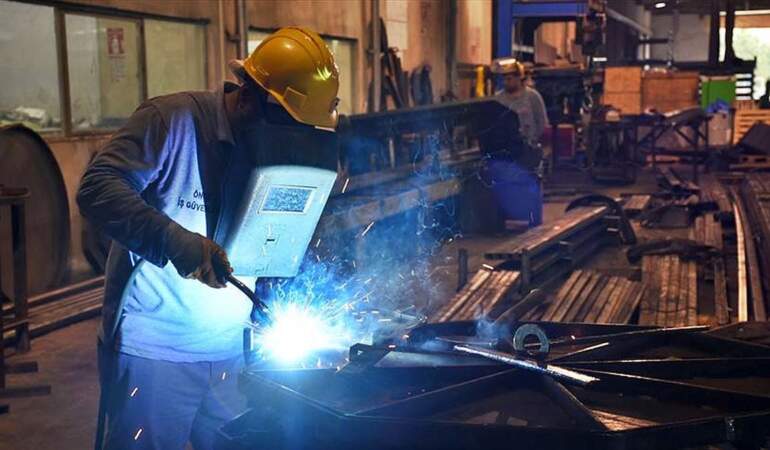 Avrupa’da birinciyiz: Ama bu kez mesai saatleriyle! Çalışma saatleri arş-ı âlâda, maaşlar yerin dibinde