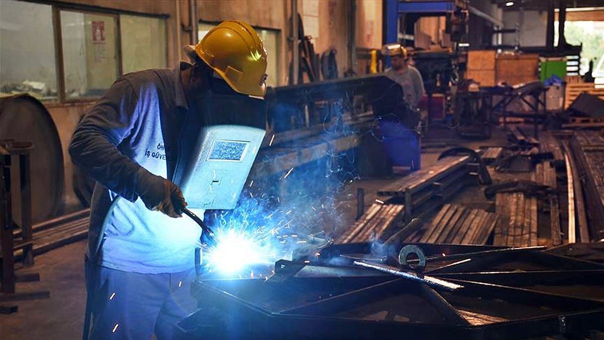 Avrupa’da birinciyiz: Ama bu kez mesai saatleriyle! Çalışma saatleri arş-ı âlâda, maaşlar yerin dibinde