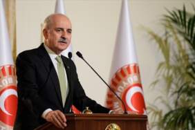 Kurtulmuş, Meclis gruplarını topladı: Yapıcı üslup, güçlü yasama vurgusu yapıldı