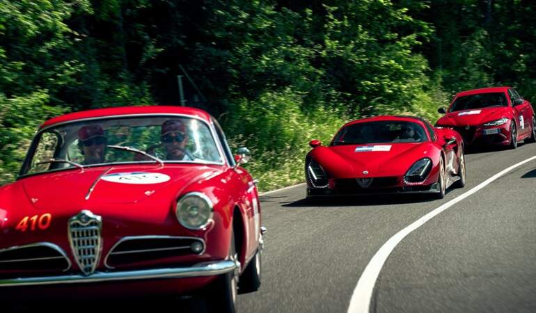 Alfa Romeo’dan Yeni Bir 1000 Miglia Zaferi! Yarışta Türk Bir Çift de vardı…