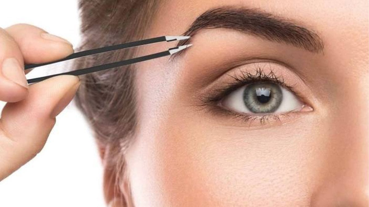 Kaşlarınız zayıf ve seyrekse bu tarif hayat kurtarır! Mutfağınızdaki bu 6 doğal ürün kaşlarınızı gürleştiriyor, kalınlaştırıyor