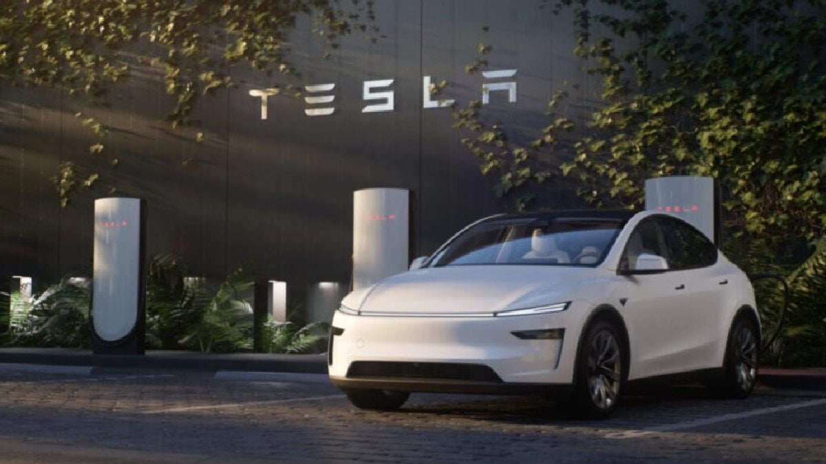 Tesla siparişlerinde ‘hayalet stok’ iddiası! Herkese “Tükendi” Denirken, o açığı kullananlar nasıl araba alıyor?