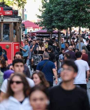 Türkiye, Avrupa’da yoksullukta zirvede: Gençlerin yüzde 21’i risk altında