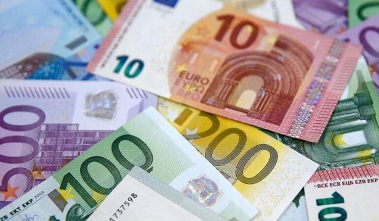 Euro için yeni tahminler geldi
