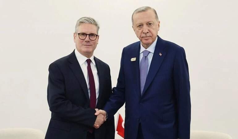 Erdoğan, Starmer ile görüştü