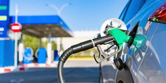 Akaryakıtta tabela değişti: Benzin ve motorine indirim geldi