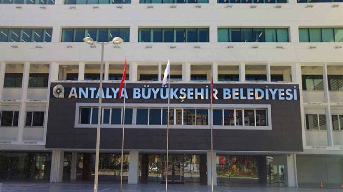 Antalya Büyükşehir Belediyesi’ne 75 memur alınacak! İşte başvuru tarihleri ve şartlar