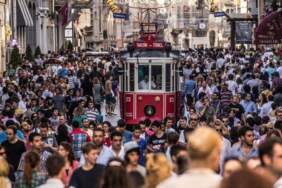 Valilik duyurdu: Kamu alanlarında müzik yayınına ceza
