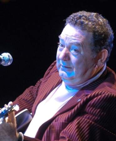 Usta sanatçı Kayahan, vefatının 10. yılında şarkılarıyla anıldı