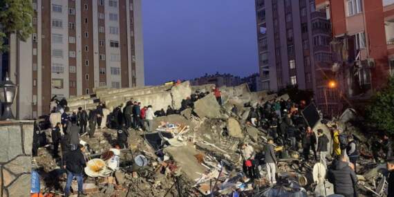 Zeray Apartmanı’nın yıkımıyla ilgili 9 eski kamu görevlisine dava