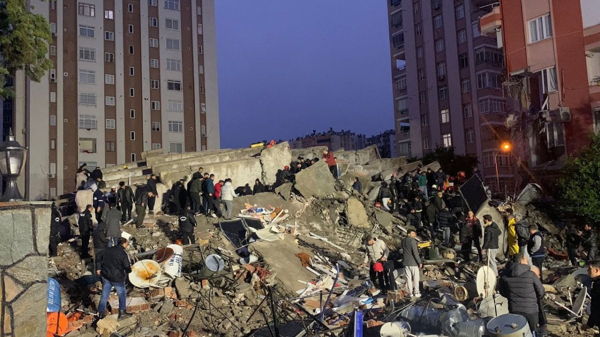 Zeray Apartmanı’nın yıkımıyla ilgili 9 eski kamu görevlisine dava