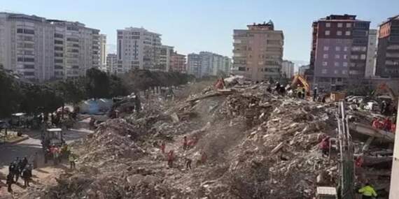 151 kişiye mezar olan Palmiye Sitesi davasında karar: Müteahhitlere 18 ve 21 yıl hapis cezası