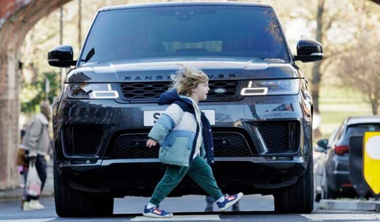 SUV araçların gizli tehlikesi: Çocukları görmüyorlar! Yaya ölümlerini artırıyor