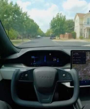 Tesla düğmeye bastı: Kendi kendine giden otomobil dönemi resmen Türkiye’ye geliyor! İşte tarihi ve fiyatı