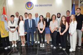 Ankara’da bilişim rüzgarları esti, TEDÜ öğrencileri yine zirveye yerleşti