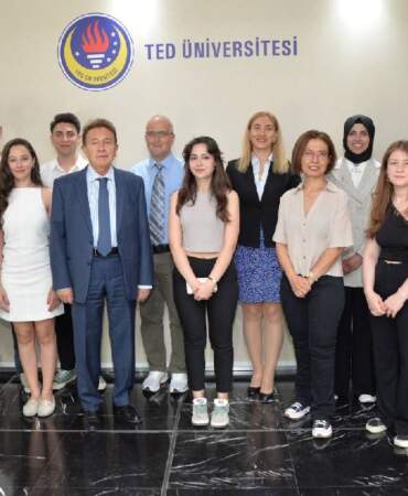 Ankara’da bilişim rüzgarları esti, TEDÜ öğrencileri yine zirveye yerleşti